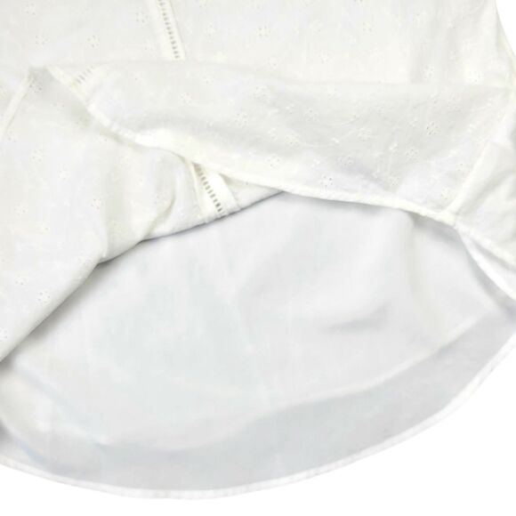 *Women's Plus XXL Crisp White Lace Yoke Cap Sleeve Top- Keyhole Back- Round Hem* - Picture 7 of 12